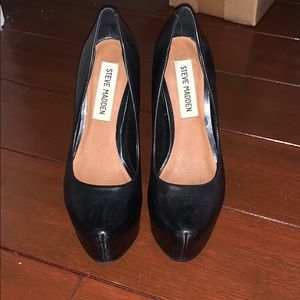Steve Madden platform pumps